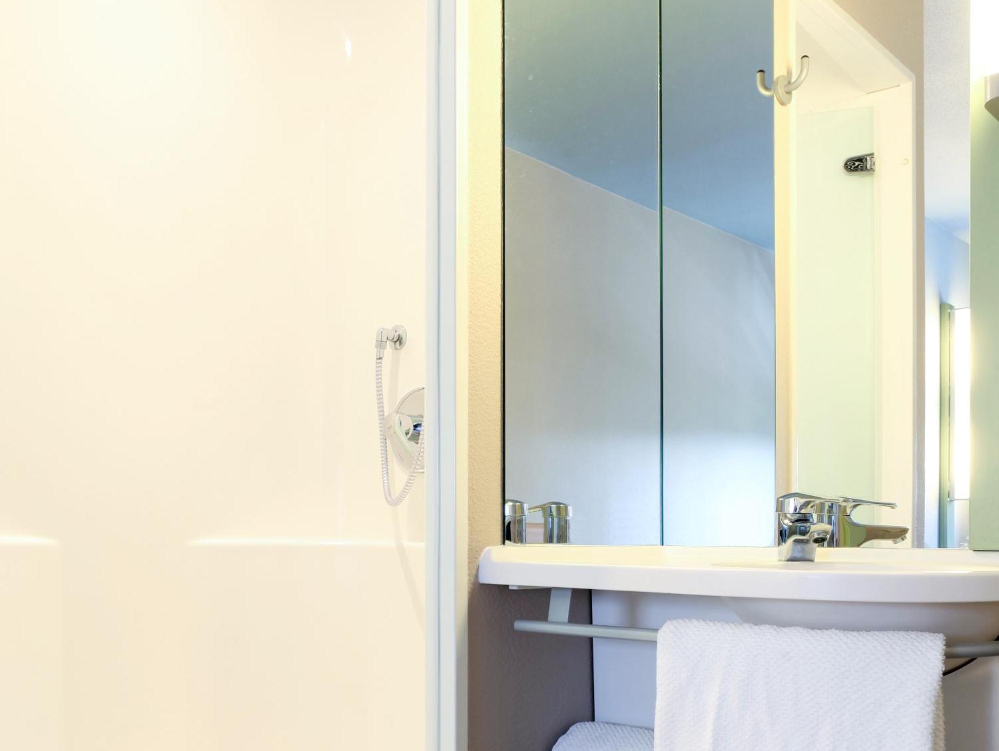 Ibis Budget Muenchen Putzbrunn Exterior photo